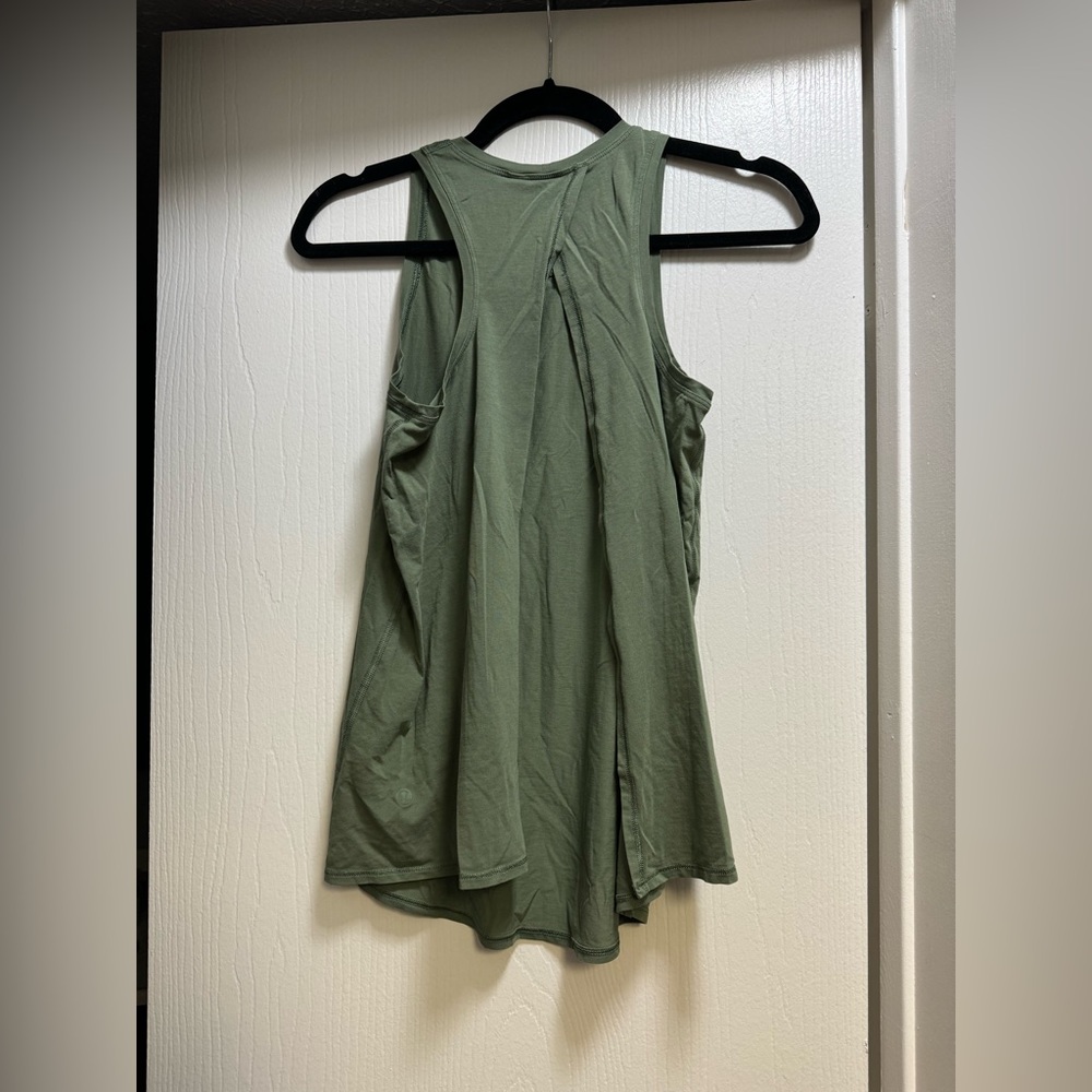 All tied up lululemon open back tank top - Picture 3 of 4
